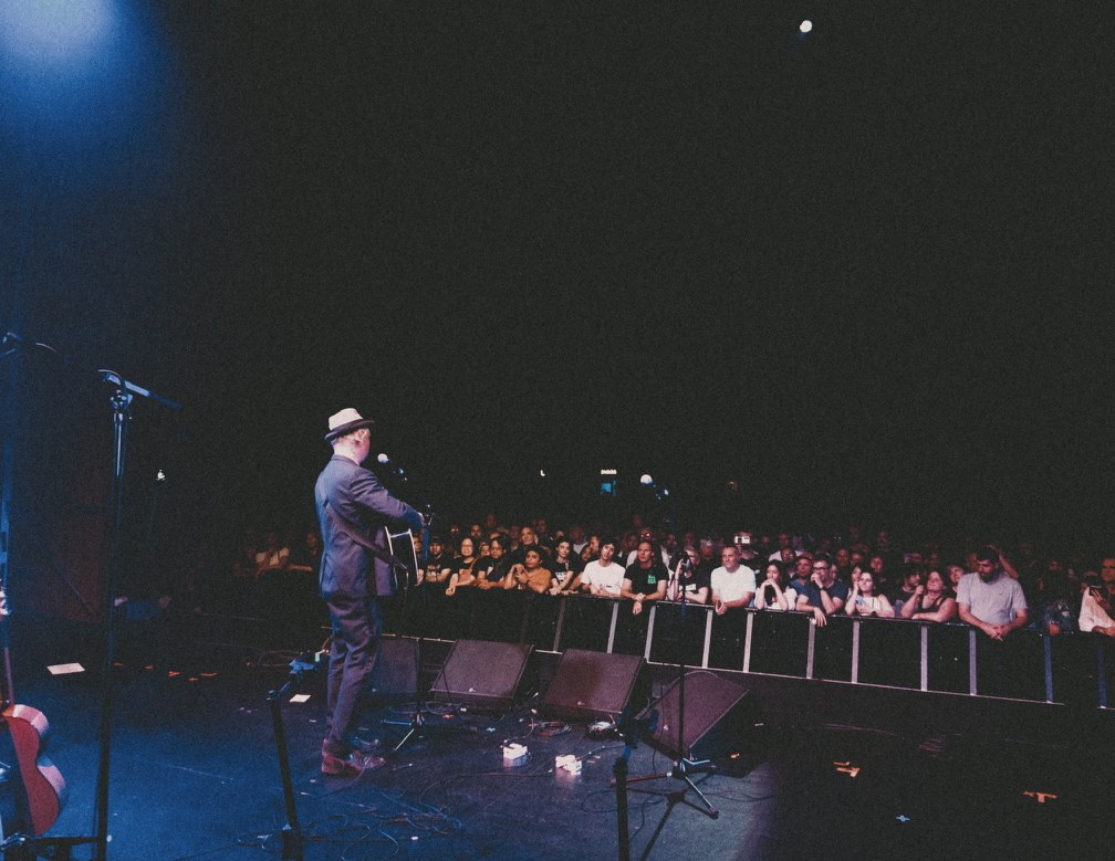 Peter Doherty, The Libertines & The Puta Madres, Peter Doherty / The Libertines / The Puta Madres, 2023 – 2025. Dan Aparicio: Promotor musical · Productor · Curadoria poètica i performativa (imatge 1)
